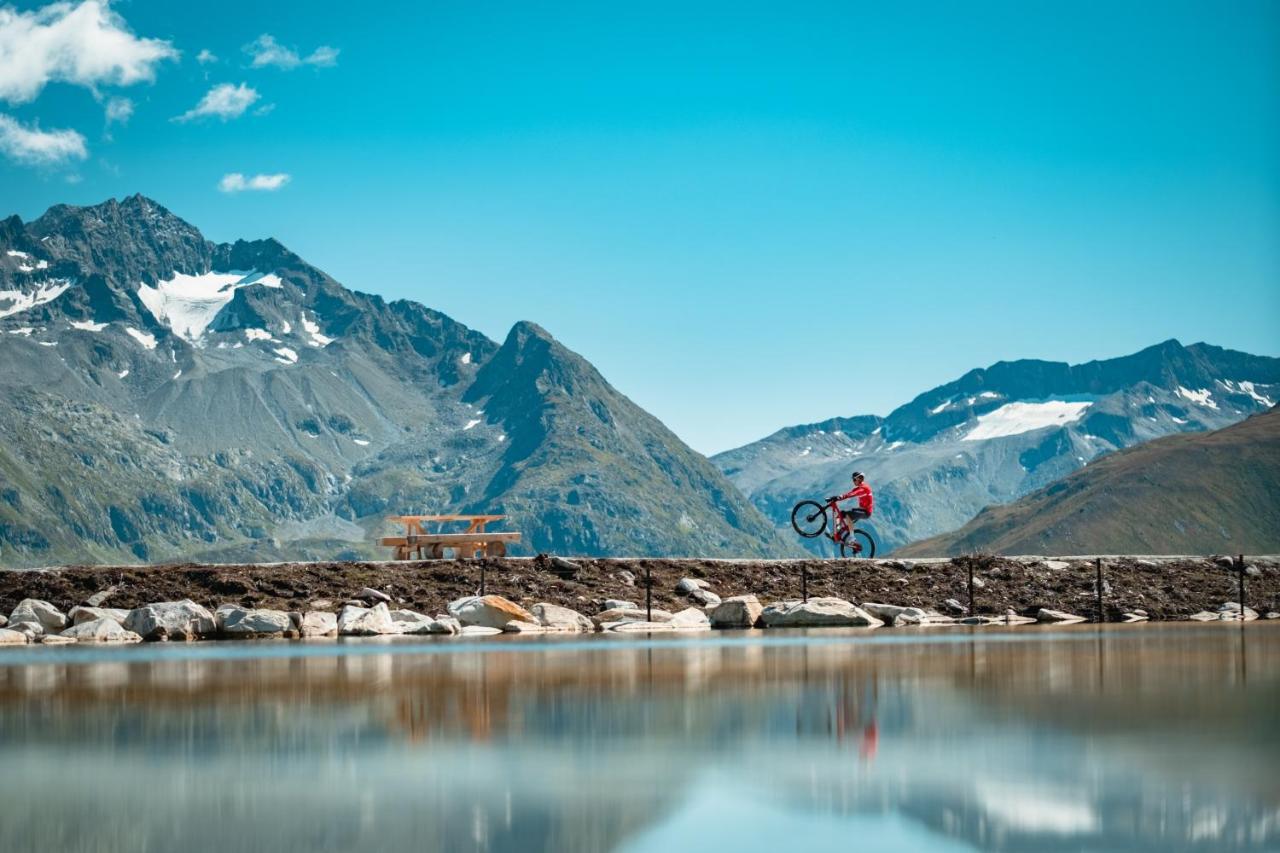 Catrina Lodge Disentis Kültér fotó
